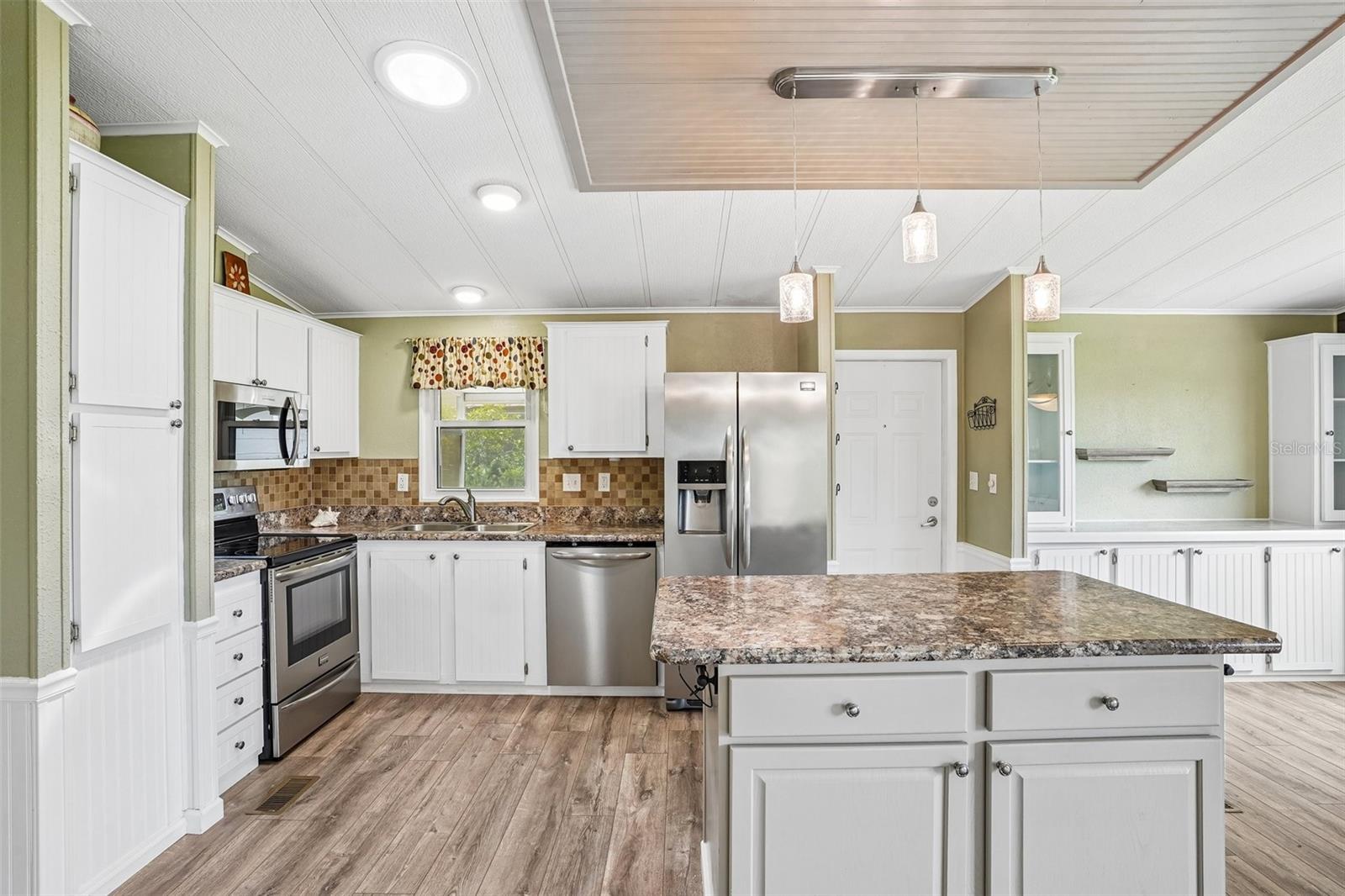 LADY LAKE ORANGE BLOSSOM GARDENS UNIT 07 - Residential