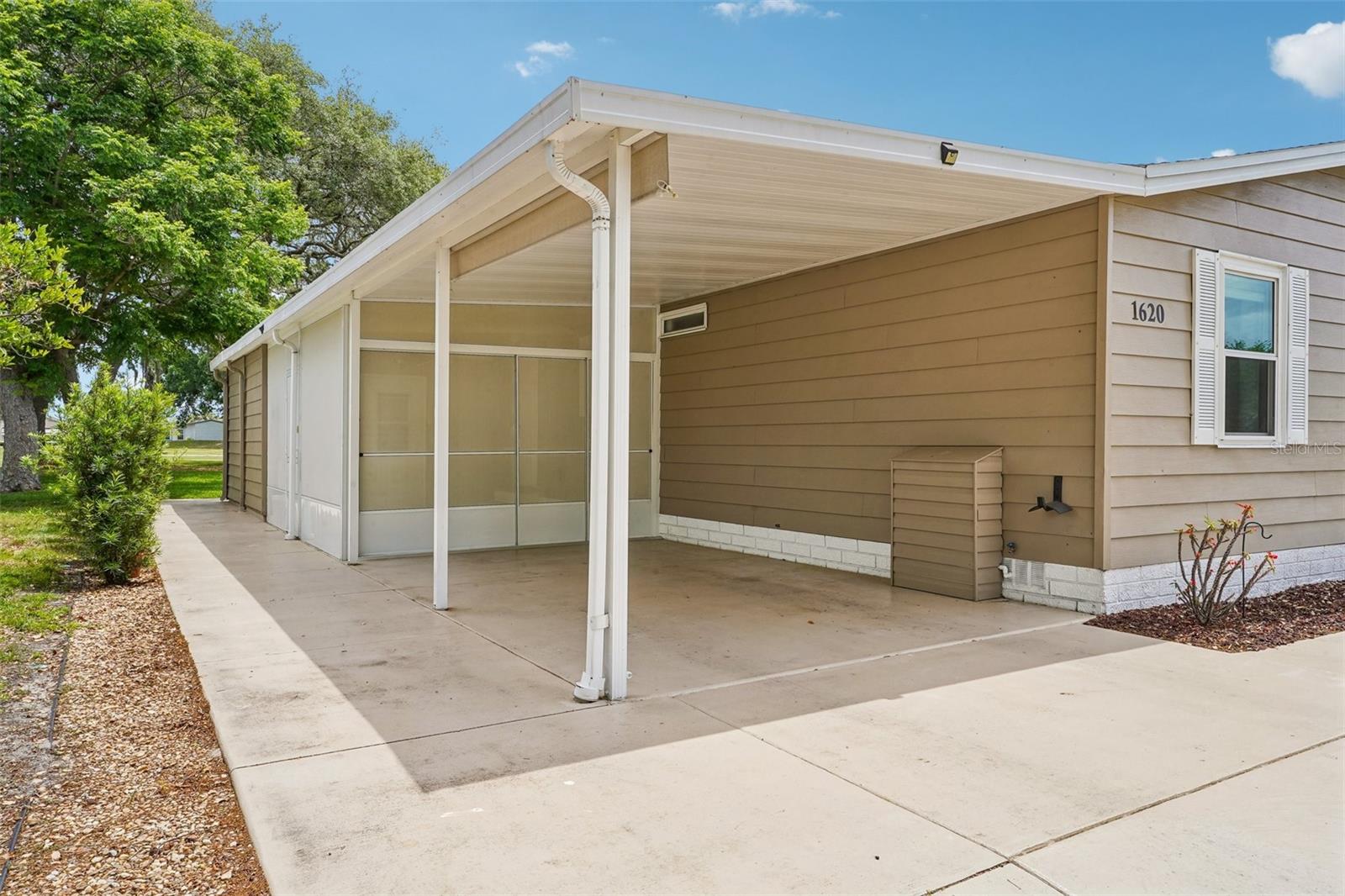 1620 W SCHWARTZ BOULEVARD