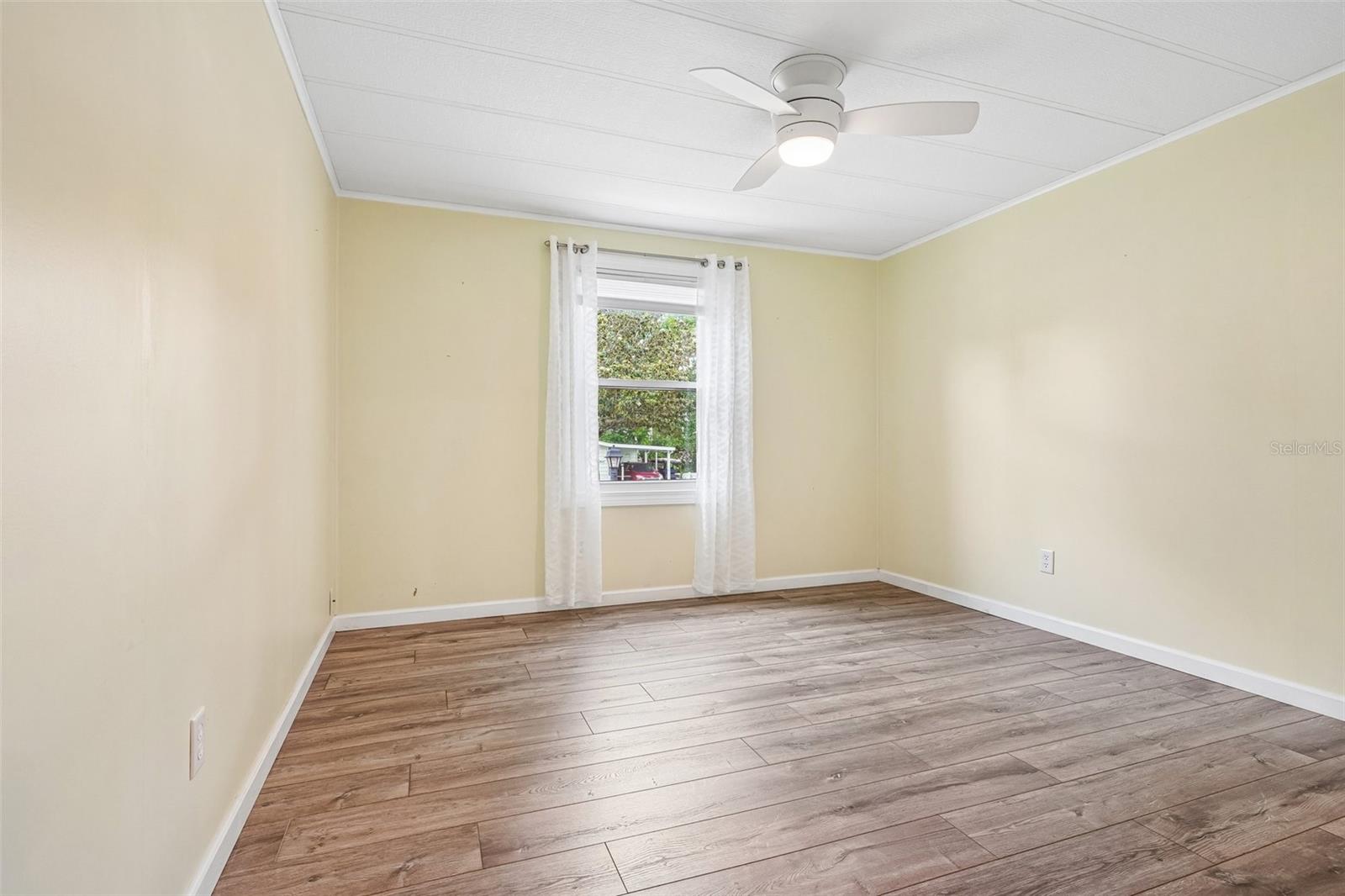 LADY LAKE ORANGE BLOSSOM GARDENS UNIT 07 - Residential