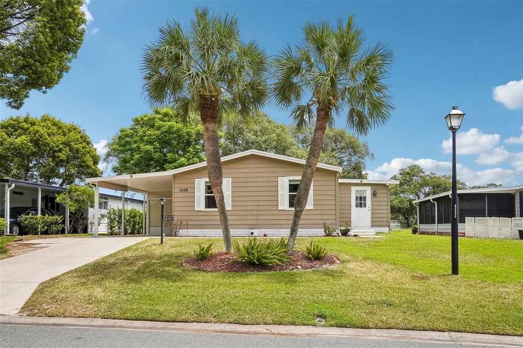 Photo of 1620 W Schwartz Boulevard, The Villages, FL 32159 (MLS # G5111767)