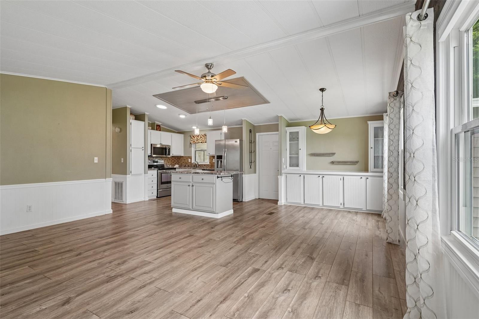 LADY LAKE ORANGE BLOSSOM GARDENS UNIT 07 - Residential