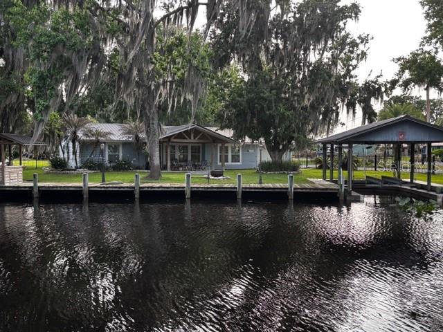 137 & 135 RIVERSIDE DRIVE