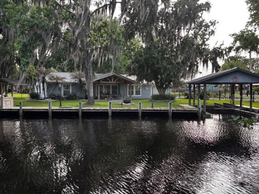 Photo of 137 Riverside Drive, Satsuma, FL 32189 (MLS # FC317610)