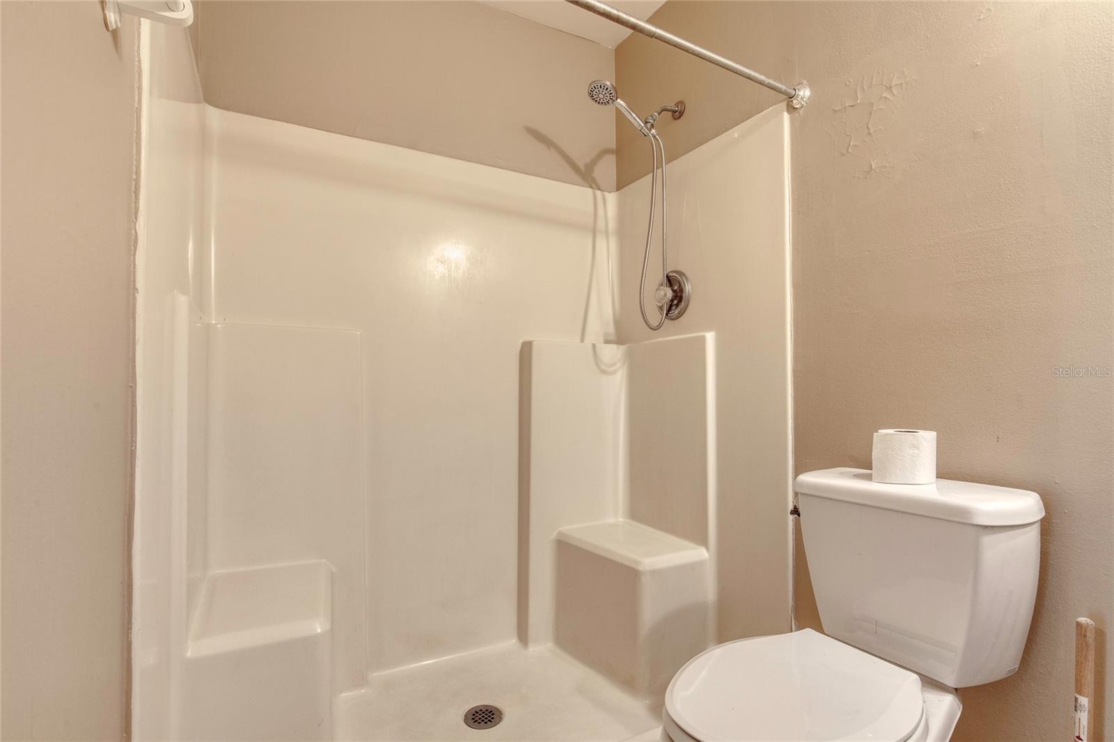 SILVERSTONE - Residential