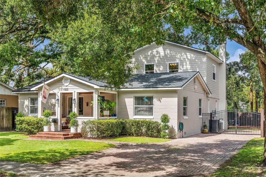 Photo of 533 Bryn Mawr Street, Orlando, FL 32804 (MLS # O6450032)