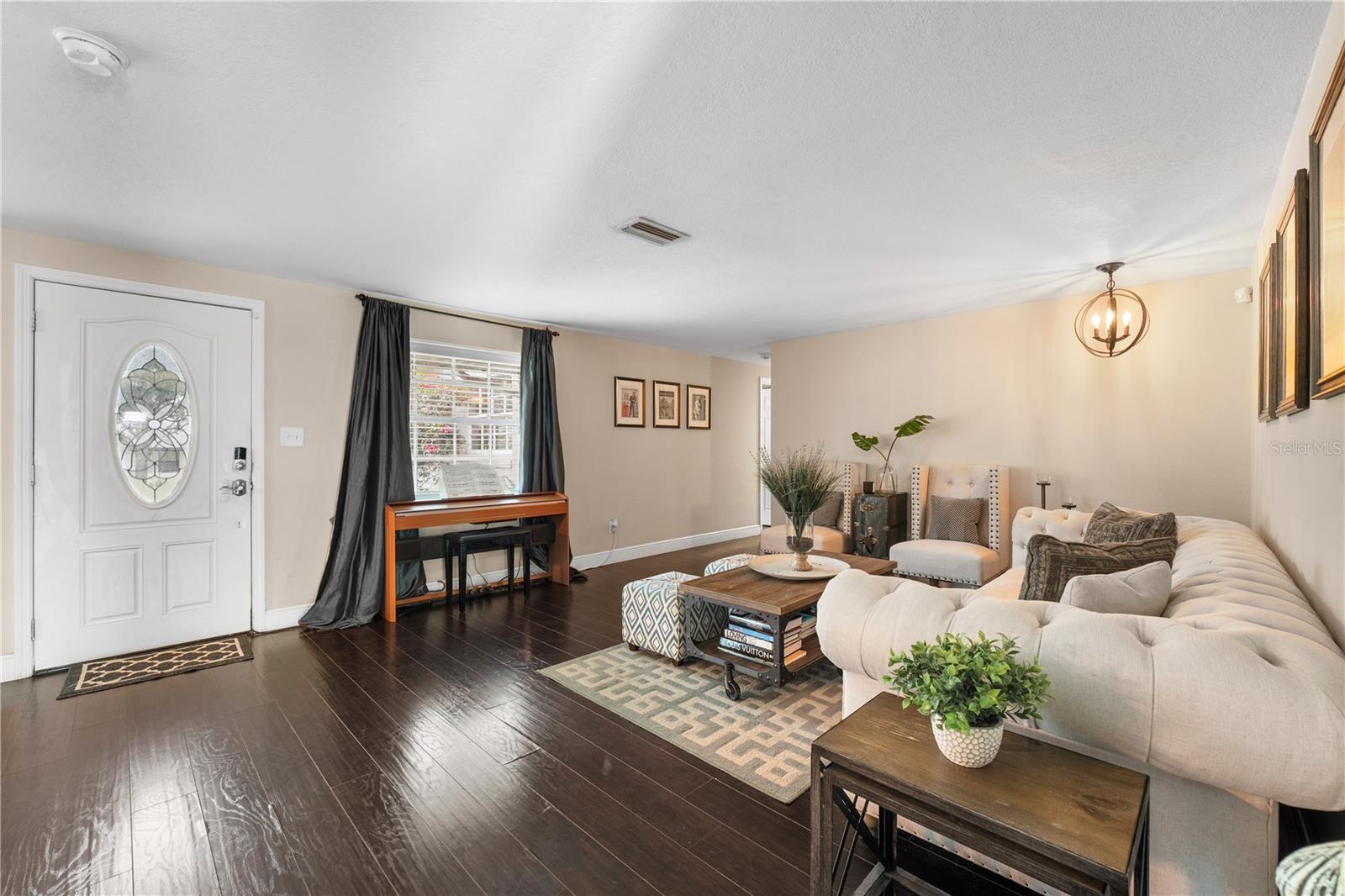 2801 PLAZA TERRACE DRIVE