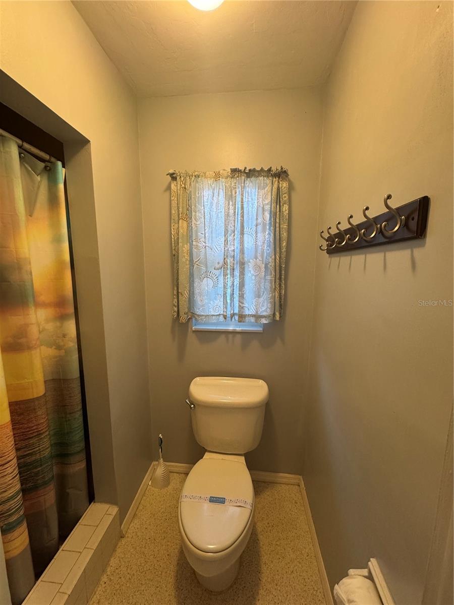 PLAZA GARDENS - Residential