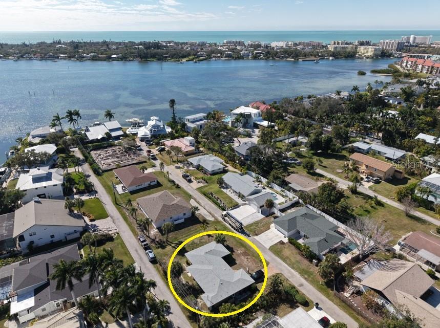 PLAZA GARDENS - Residential