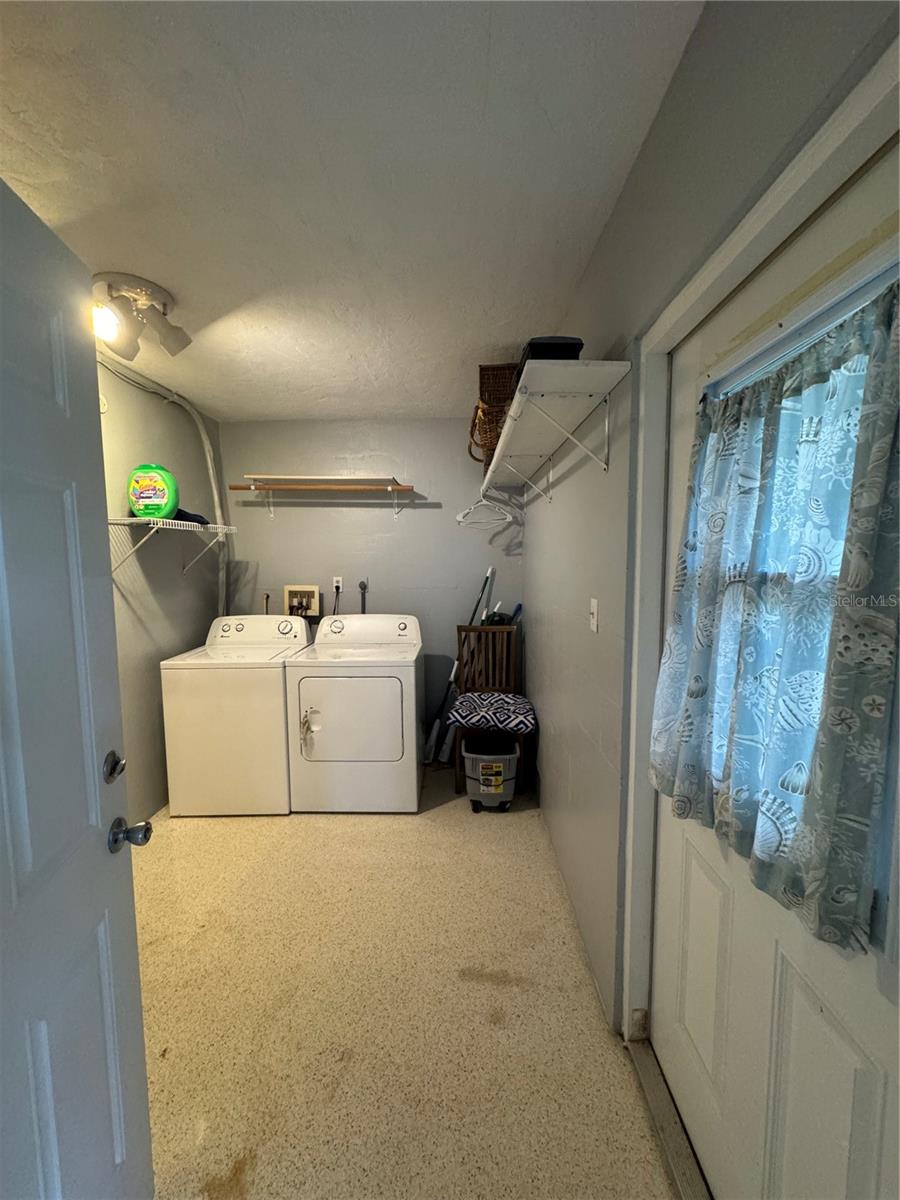 PLAZA GARDENS - Residential