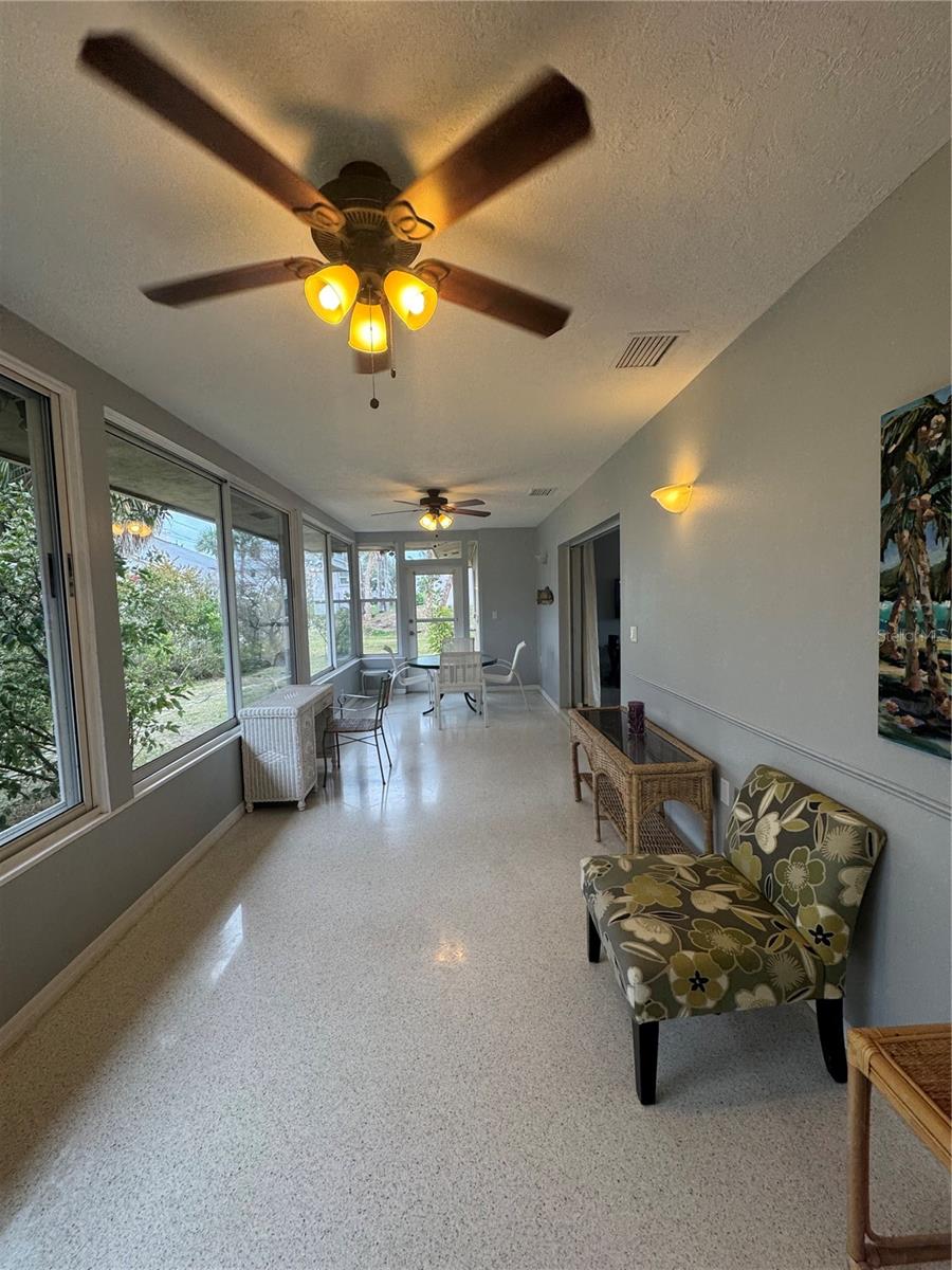 PLAZA GARDENS - Residential