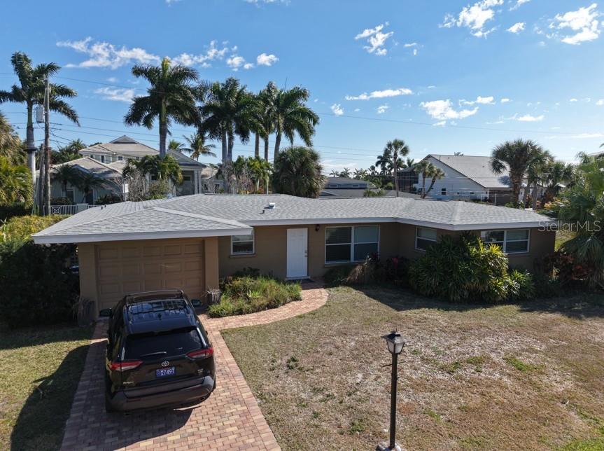 PLAZA GARDENS - Residential