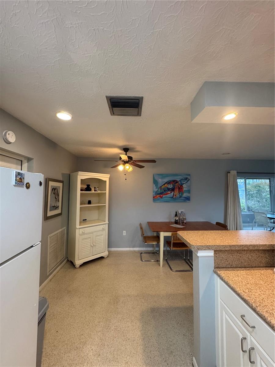 PLAZA GARDENS - Residential