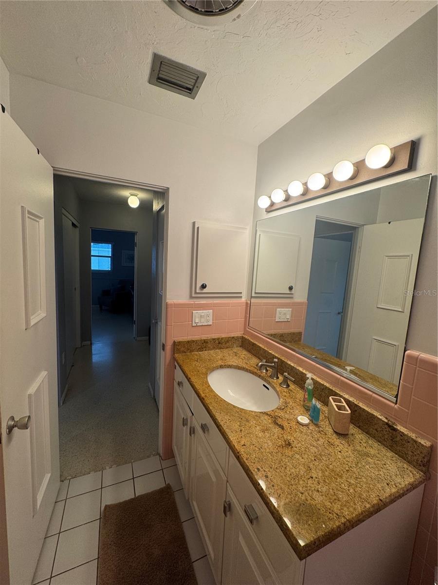 PLAZA GARDENS - Residential