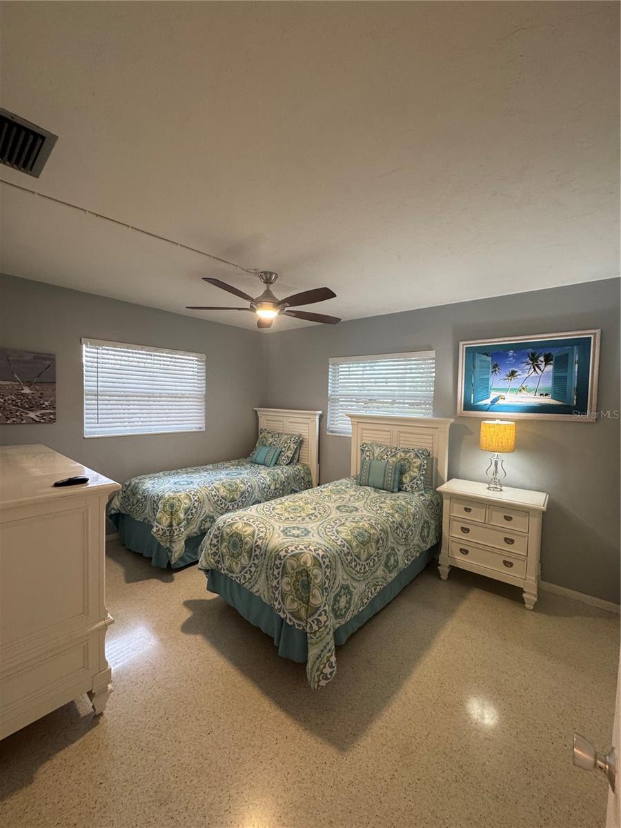 PLAZA GARDENS - Residential