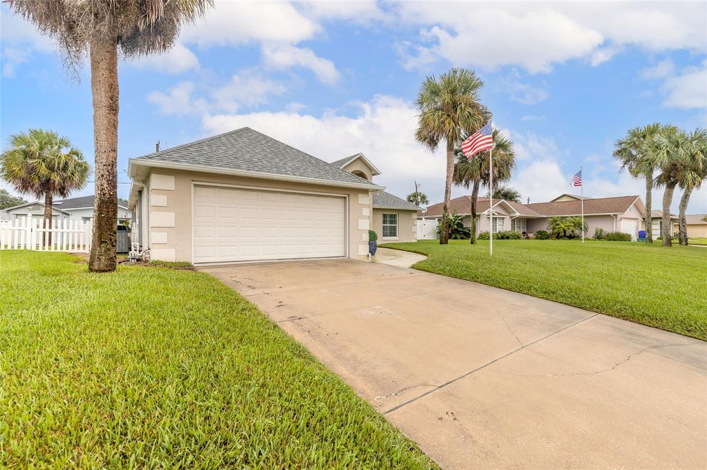 Photo of 9 Sea Gull Drive, Ormond Beach, FL 32176 (MLS # NS1089455)
