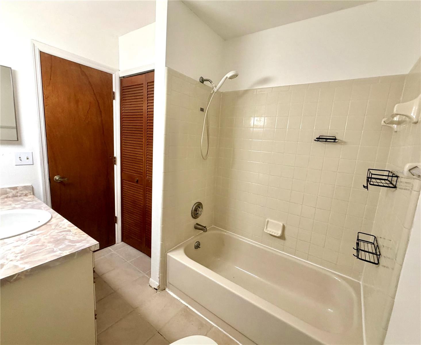 ROYALE BERMUDA TWNHS - Residential