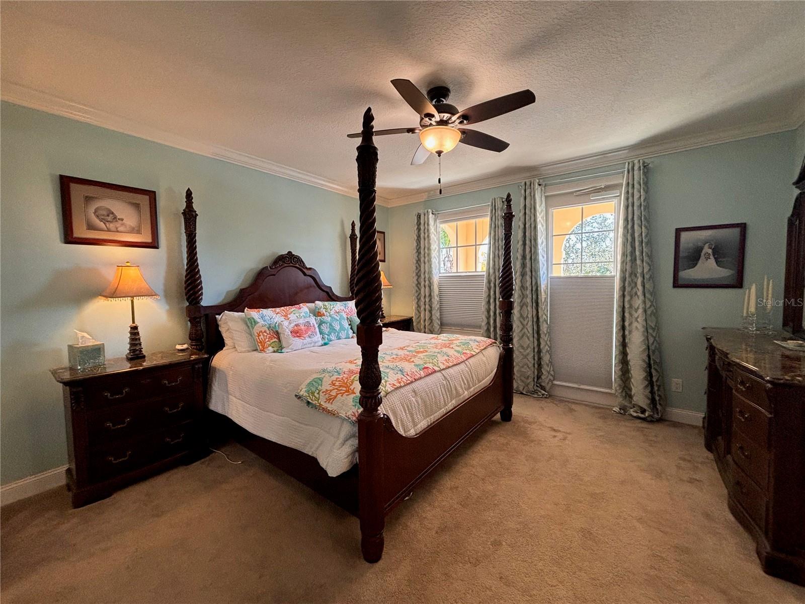 VILLAGEWALK - Residential