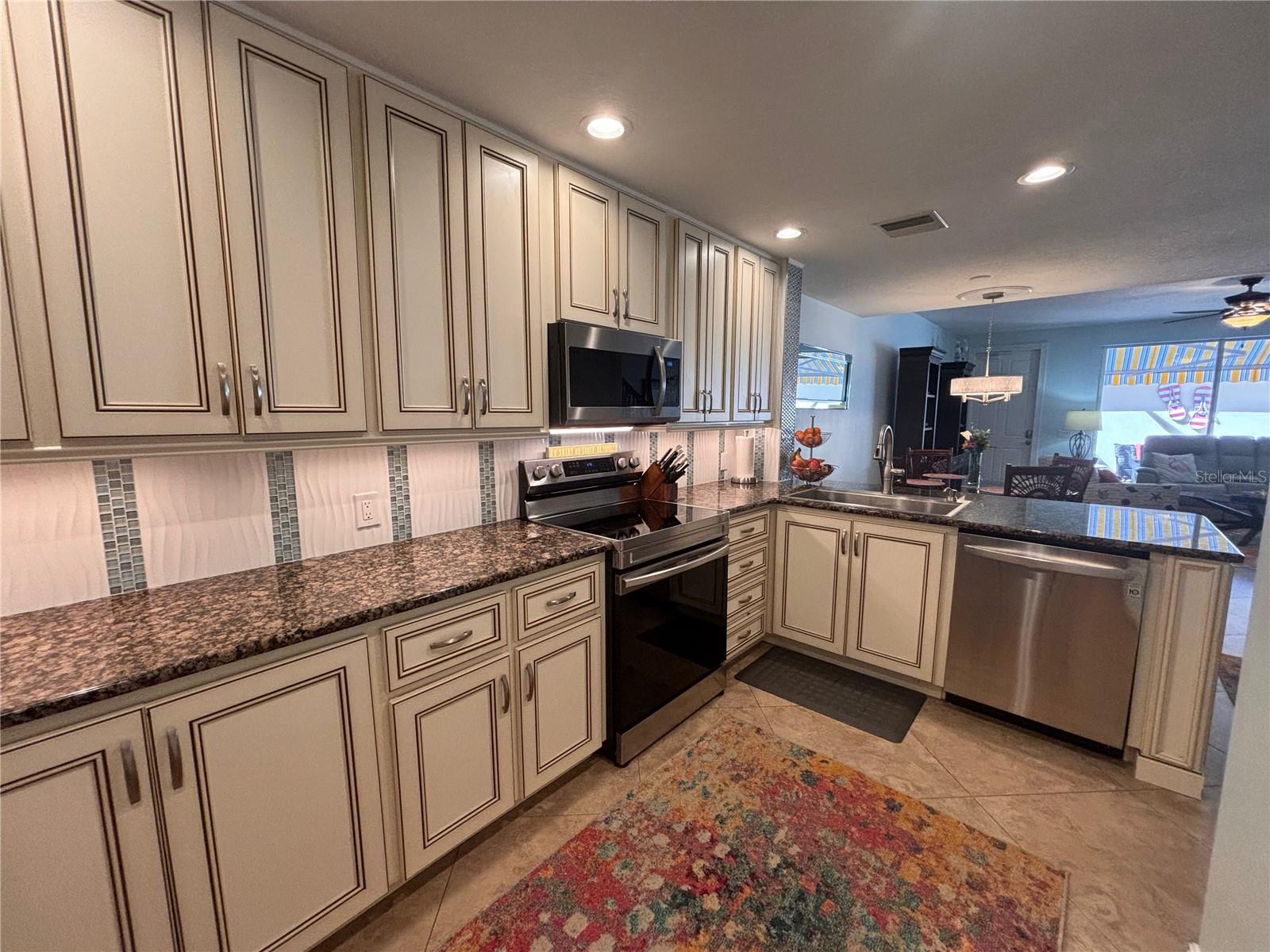 VILLAGEWALK - Residential