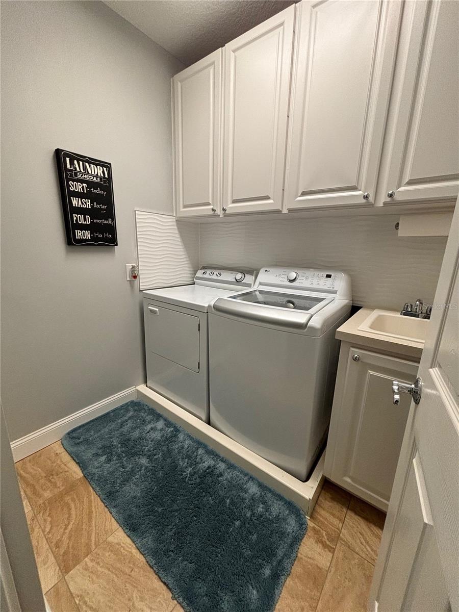 VILLAGEWALK - Residential