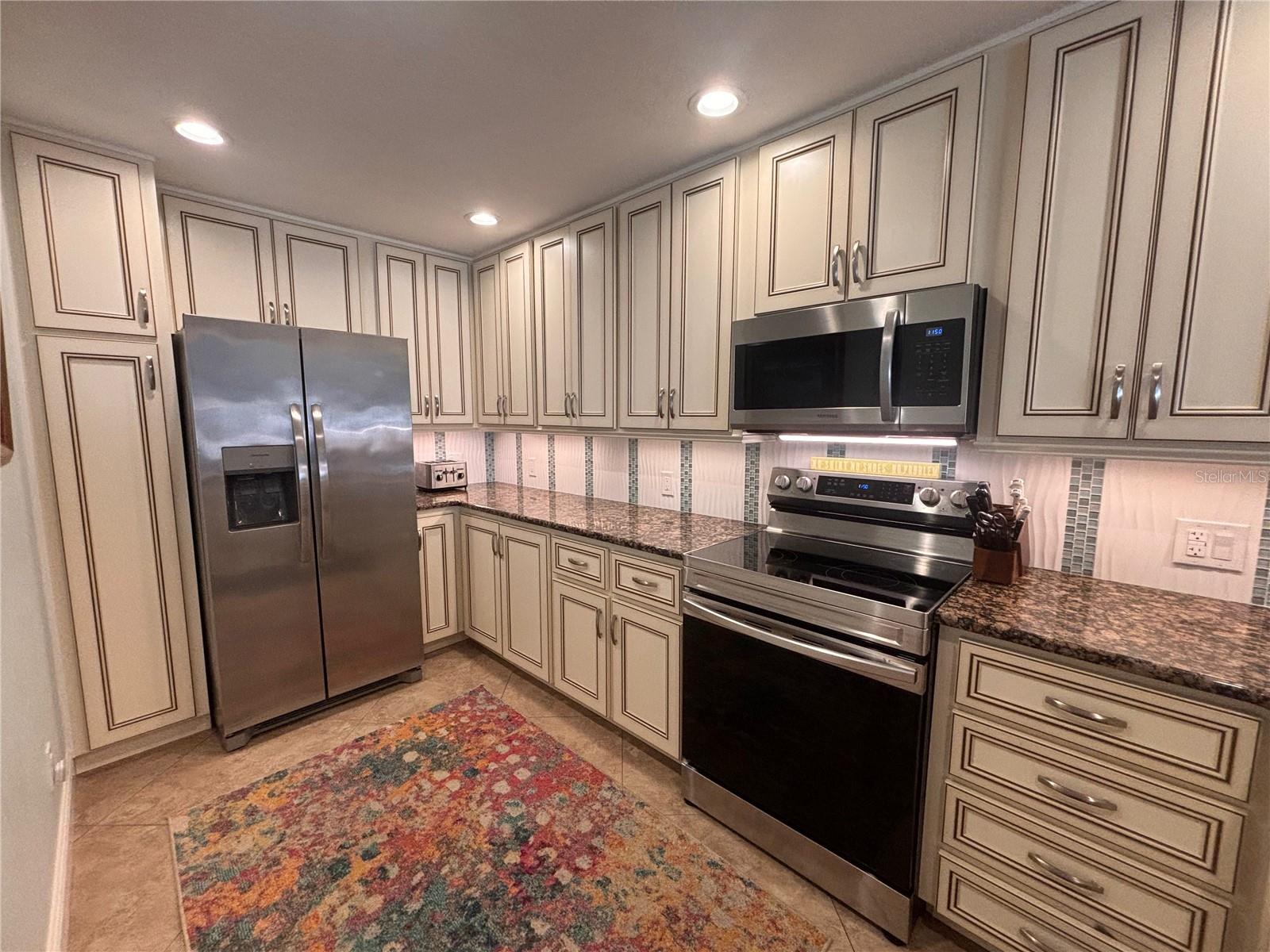 VILLAGEWALK - Residential