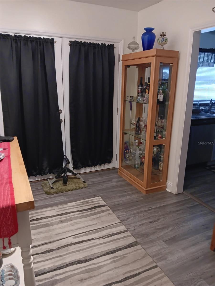 BOULEVARD PINES - Residential