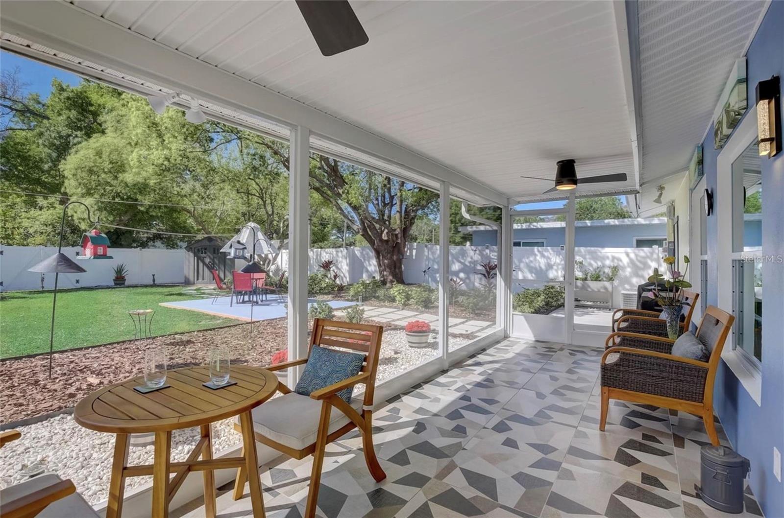 CRESTMONT - Residential