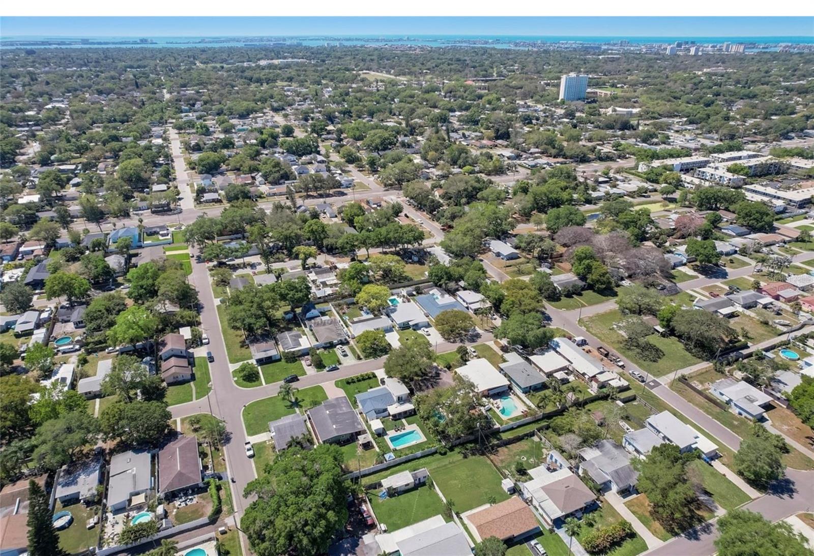 CRESTMONT - Residential