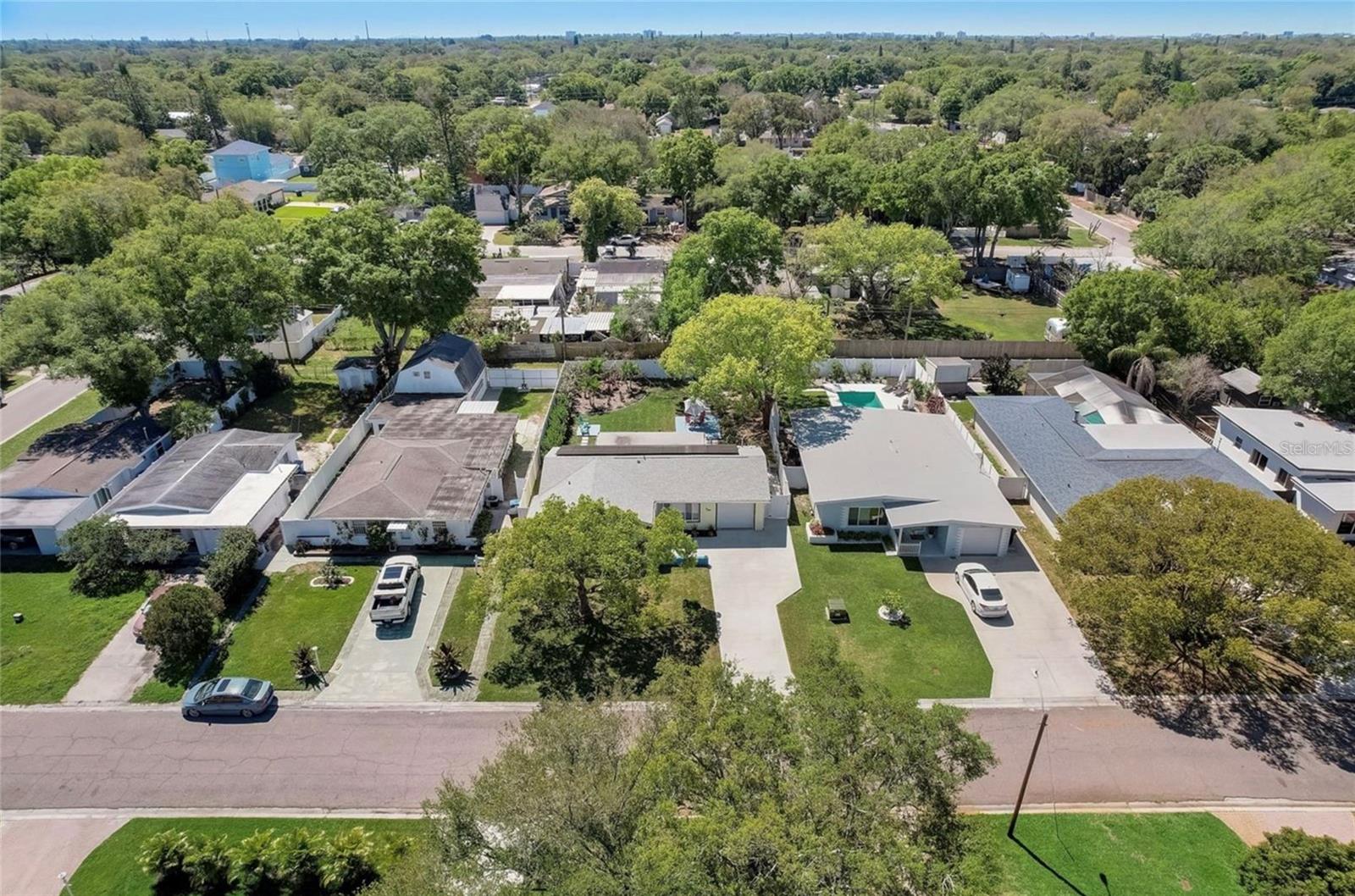 CRESTMONT - Residential