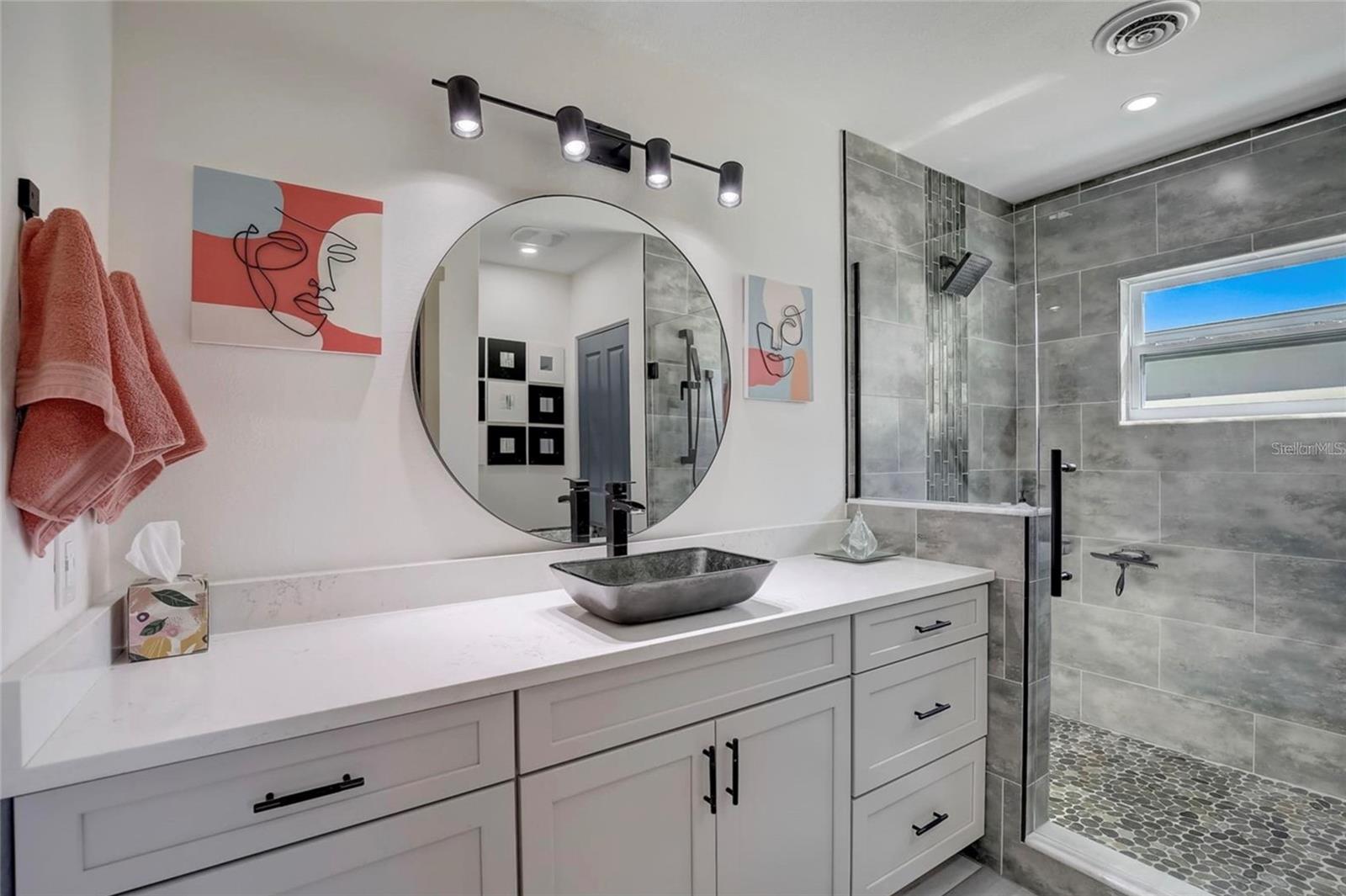 CRESTMONT - Residential