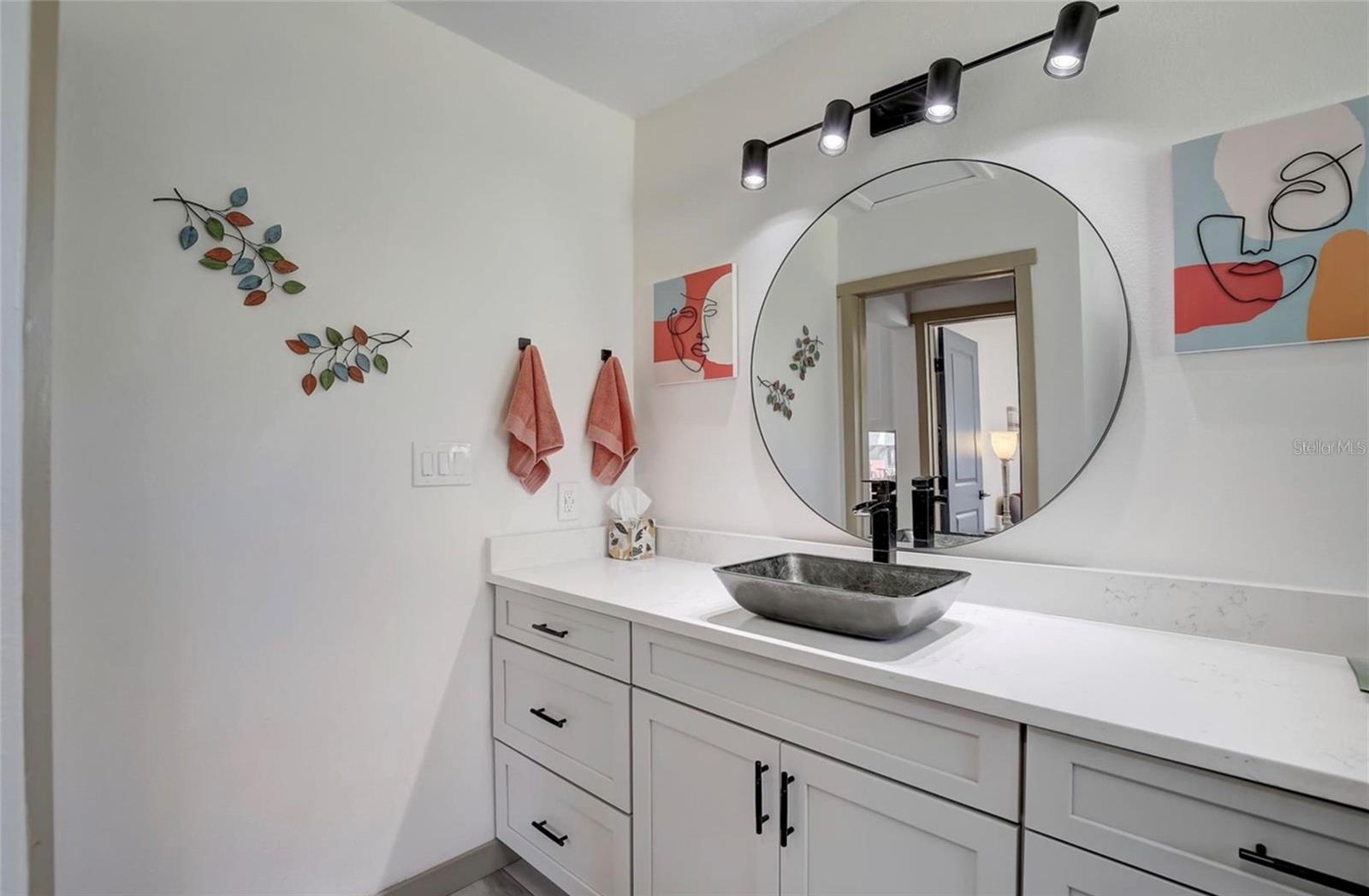 CRESTMONT - Residential