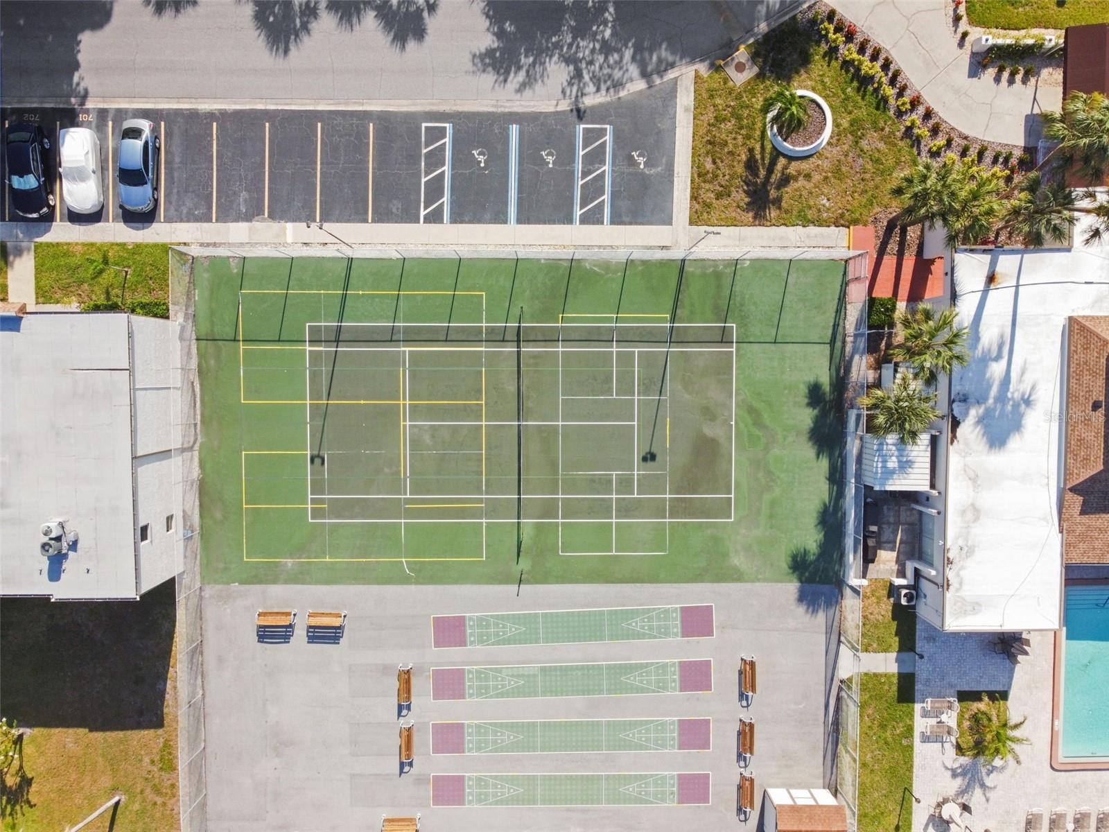 BOULEVARD CLUB THE CONDO - Residential Lease