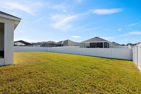 A home in AUBURNDALE