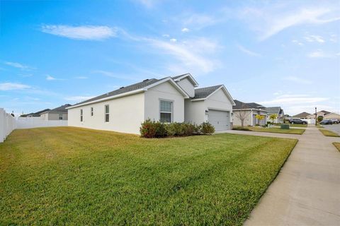 A home in AUBURNDALE