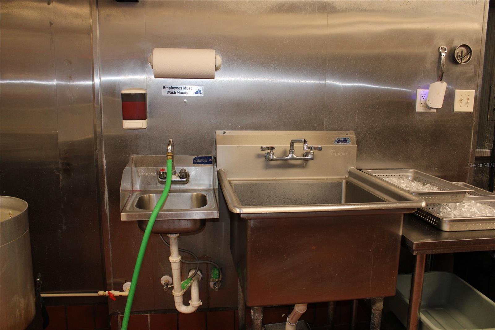 RIVER COUNTRY ESTATES - Commercial Sale