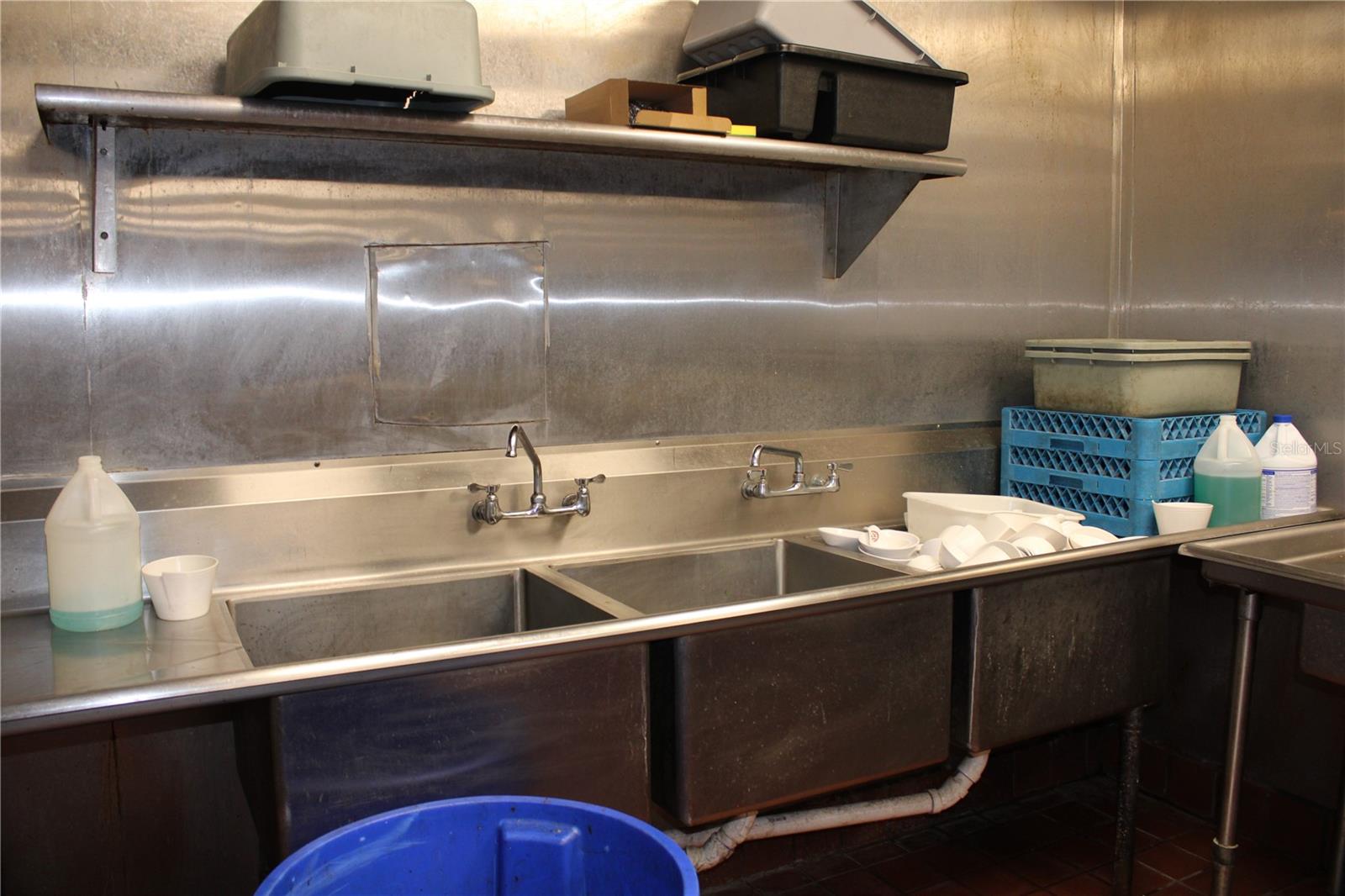 RIVER COUNTRY ESTATES - Commercial Sale