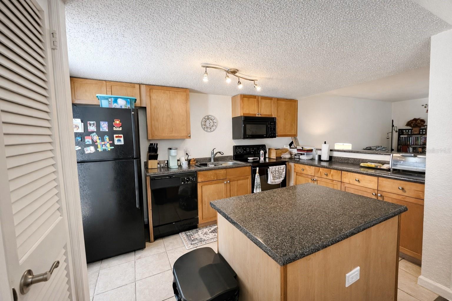 CREEKS EDGE CONDO - Residential