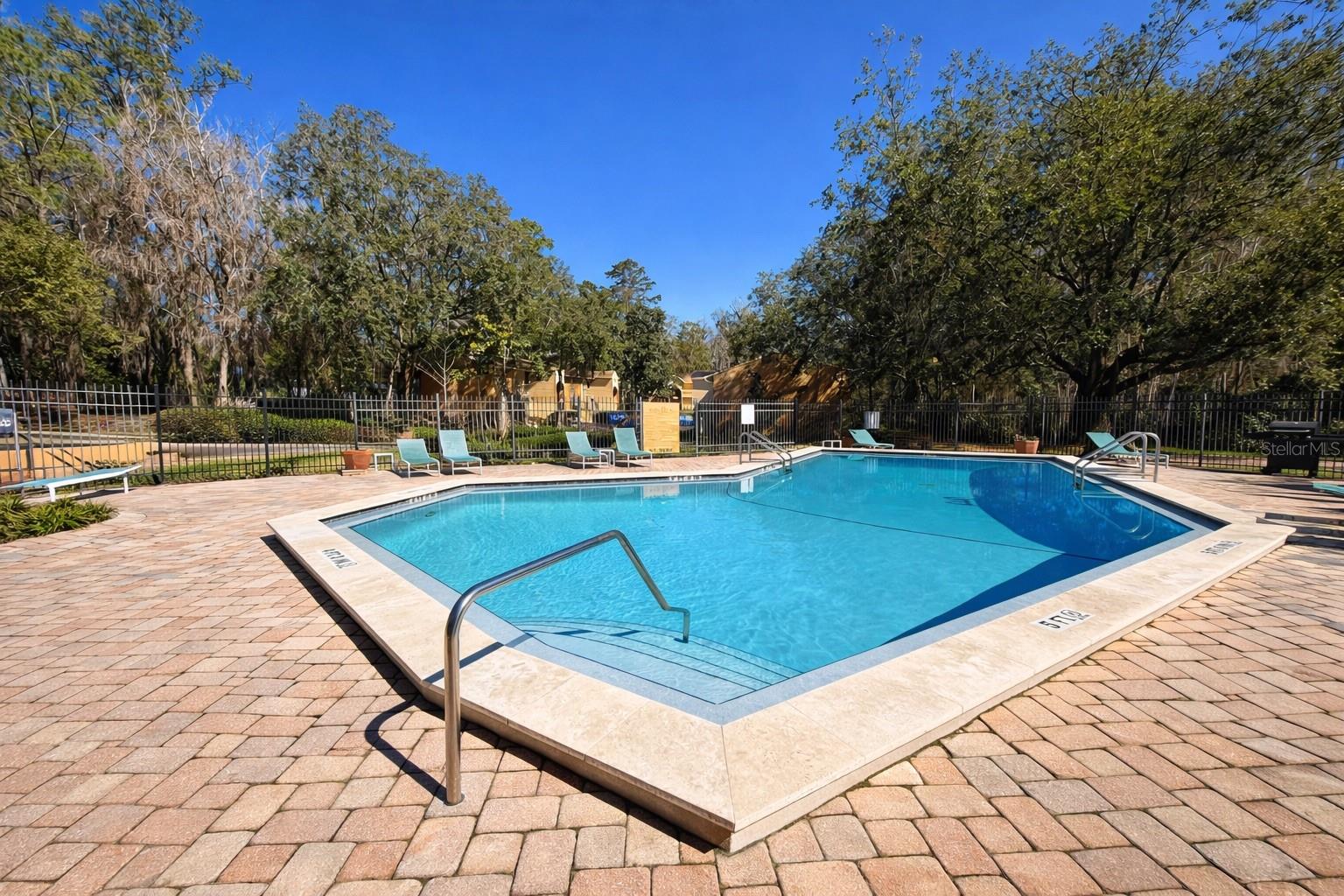 CREEKS EDGE CONDO - Residential