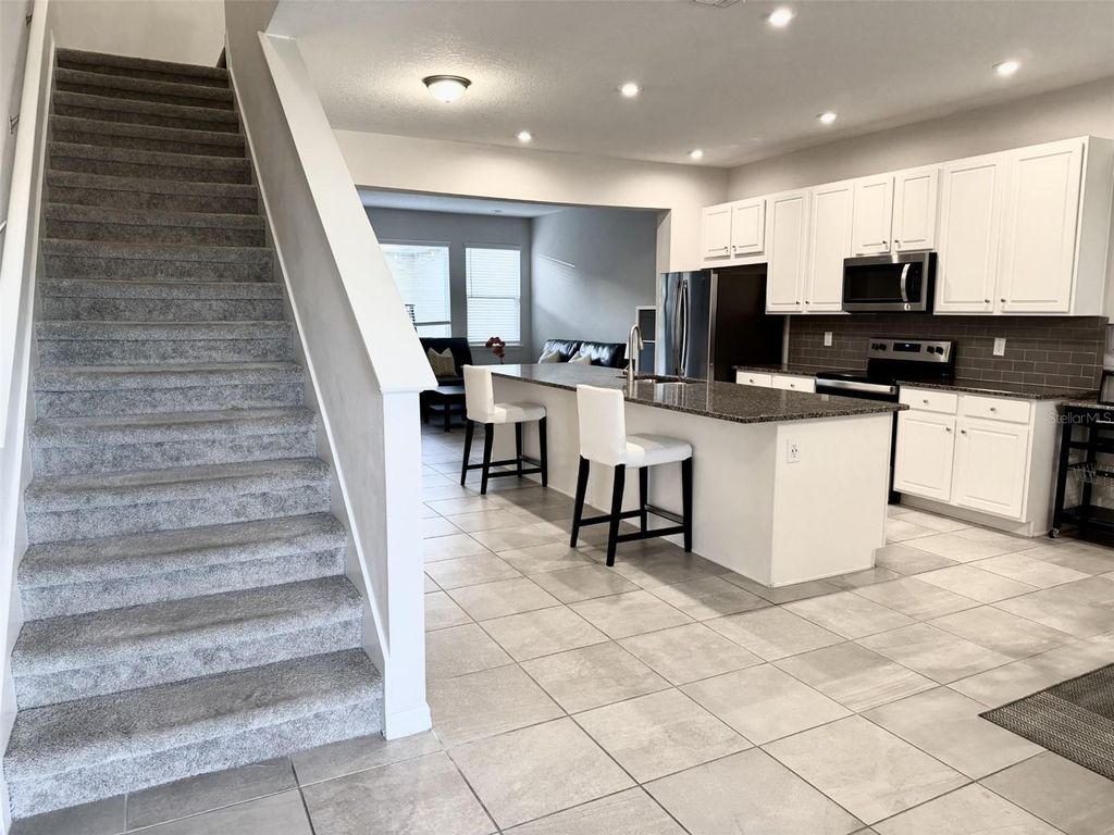 Photo of 15910 Marina Bay Drive, Winter Garden, FL 34787 (MLS # G5105704)