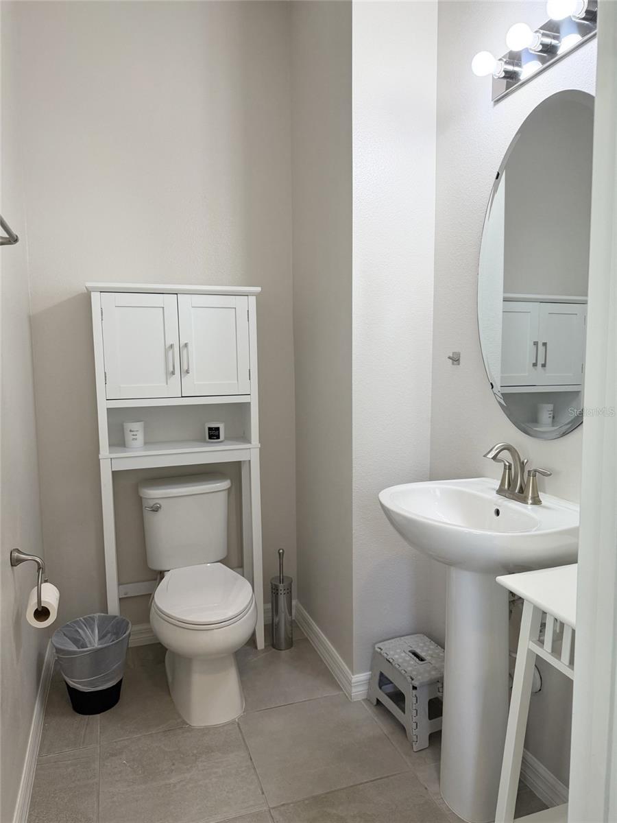 HAWKSMOOR-PH 1 - Residential Lease