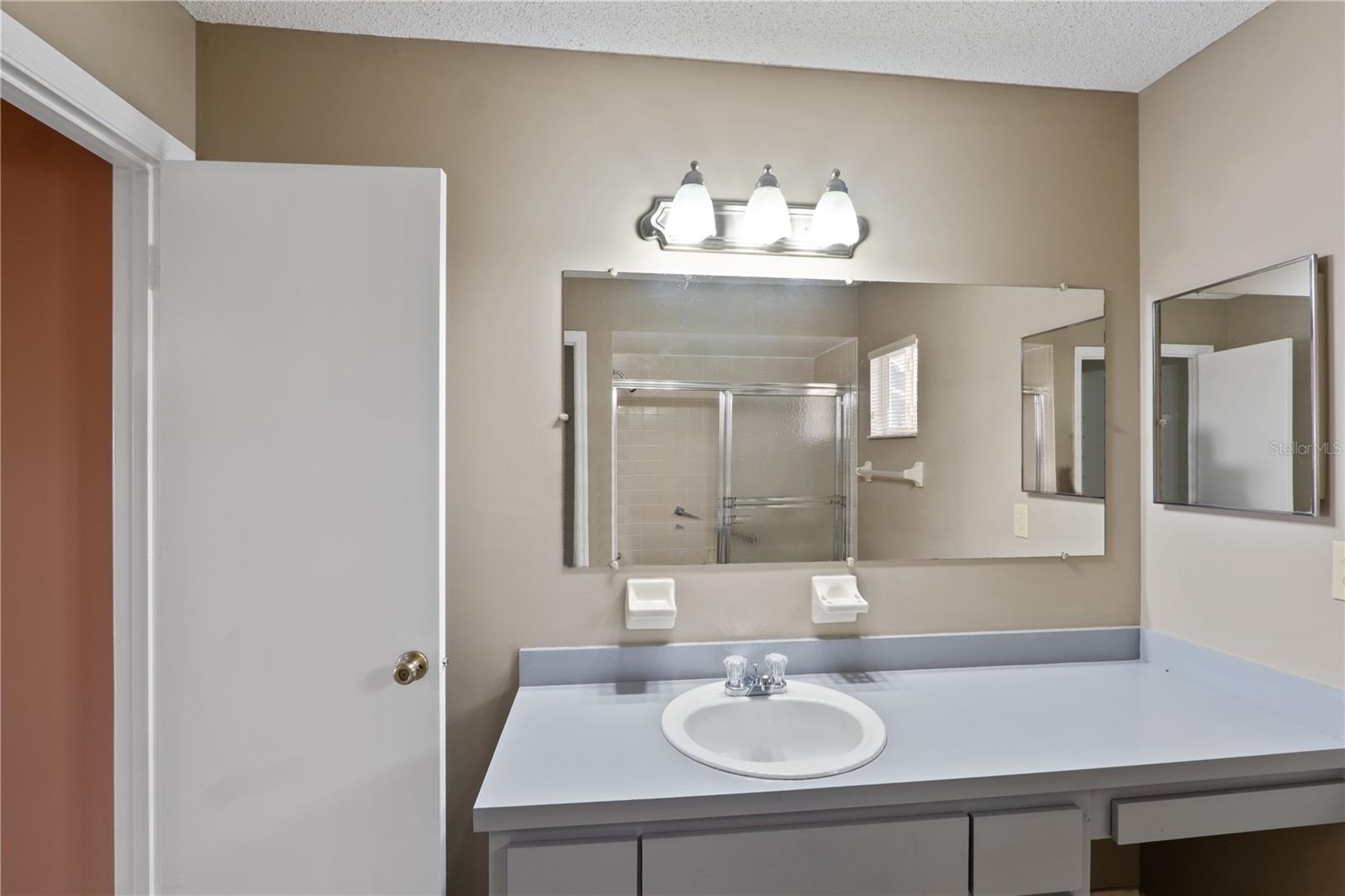 SPRUCE CRK SOUTH 02 - Residential