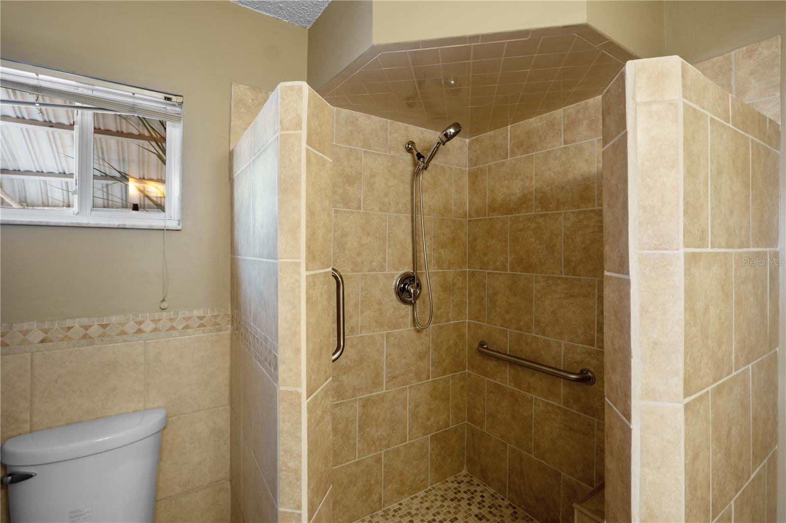 SPRUCE CRK SOUTH 02 - Residential