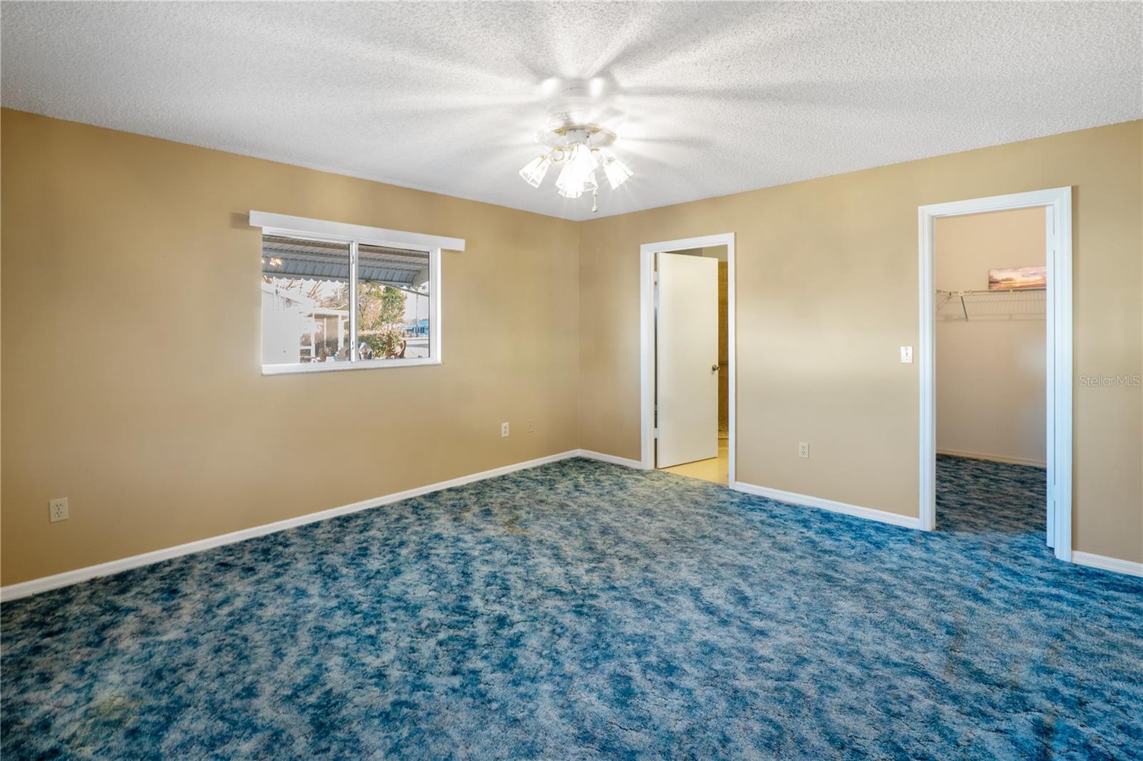 SPRUCE CRK SOUTH 02 - Residential