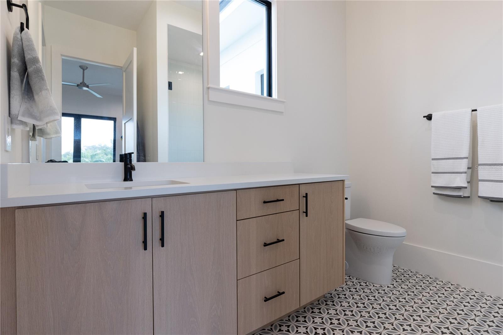 CHAINE DU LAC - Residential