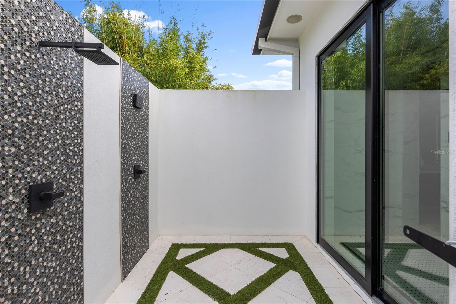 CHAINE DU LAC - Residential