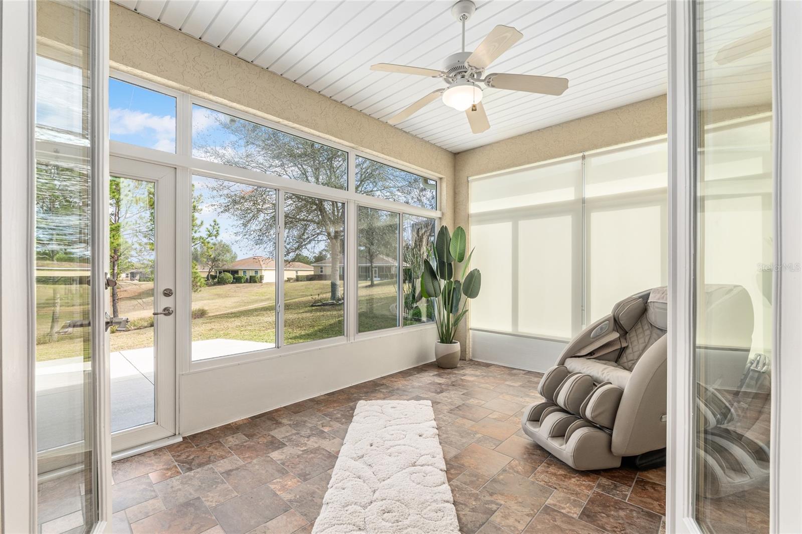 ON TOP OF THE WORLD - Residential