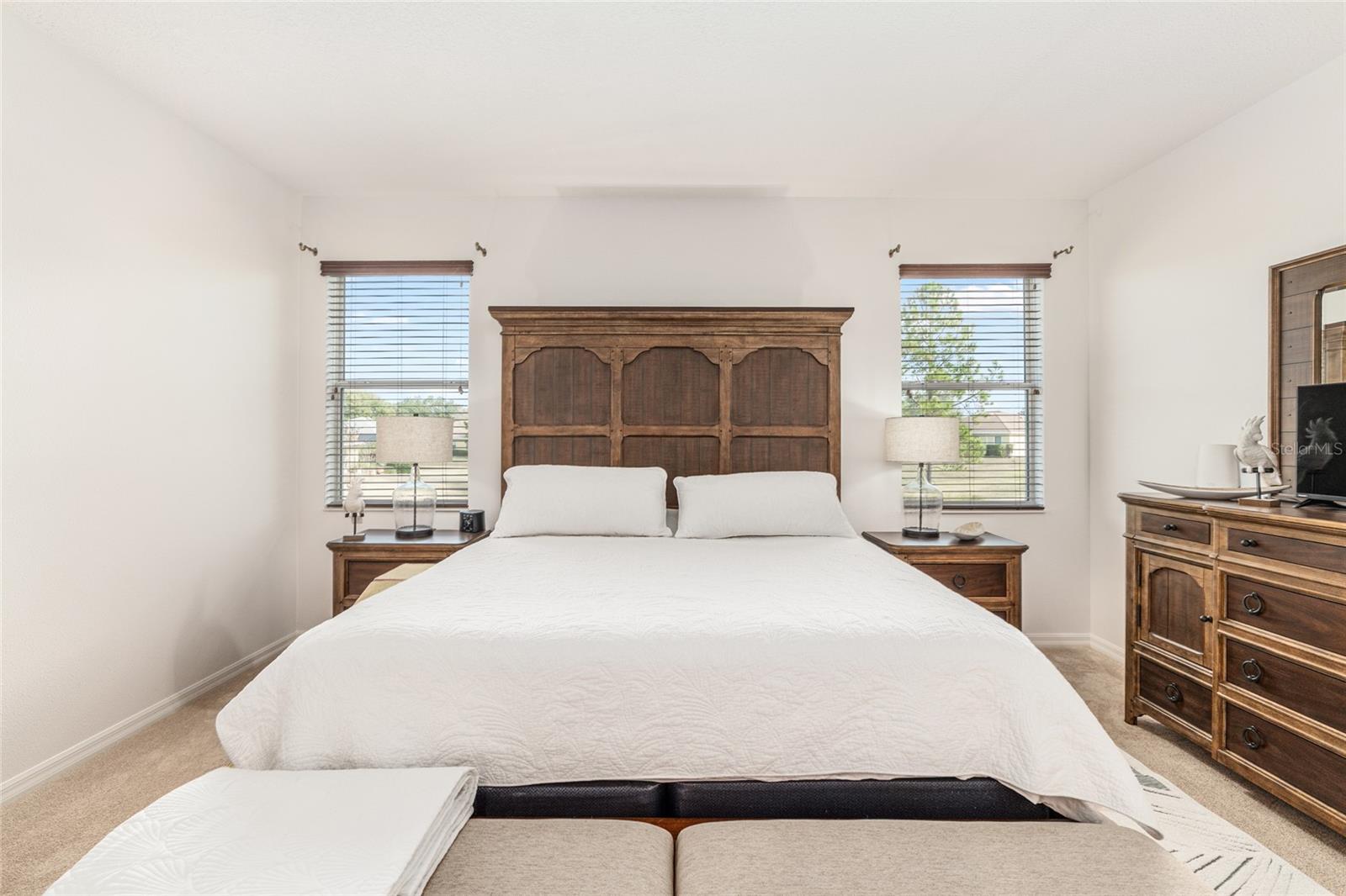 ON TOP OF THE WORLD - Residential