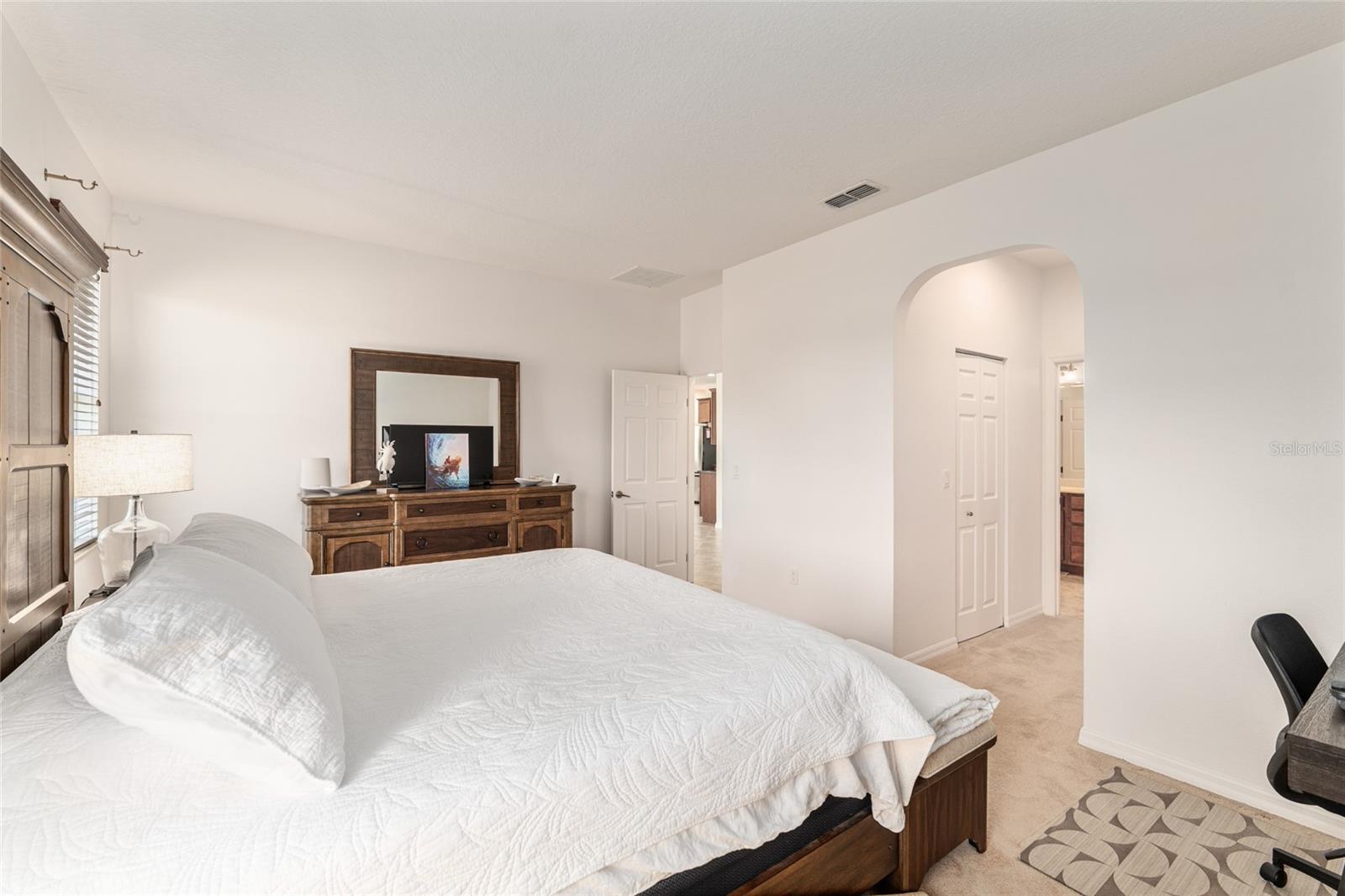 ON TOP OF THE WORLD - Residential