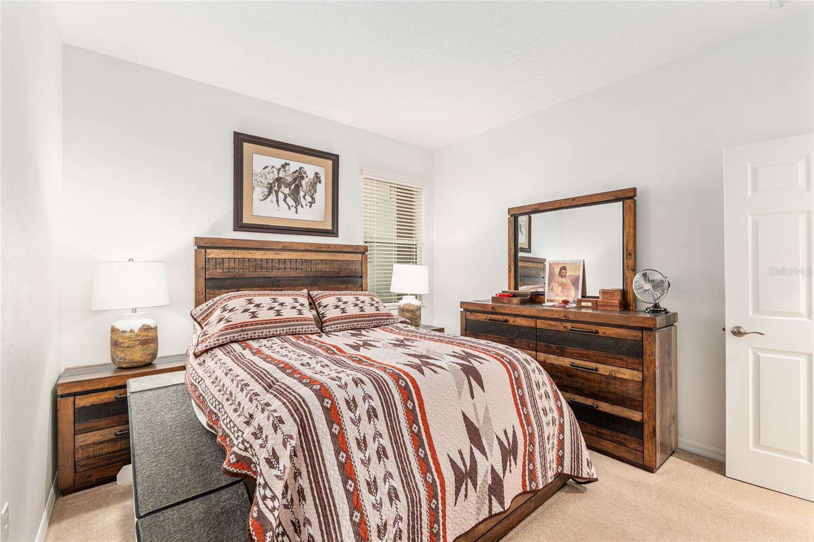 ON TOP OF THE WORLD - Residential