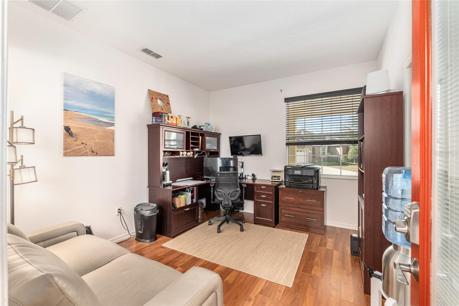 ON TOP OF THE WORLD - Residential