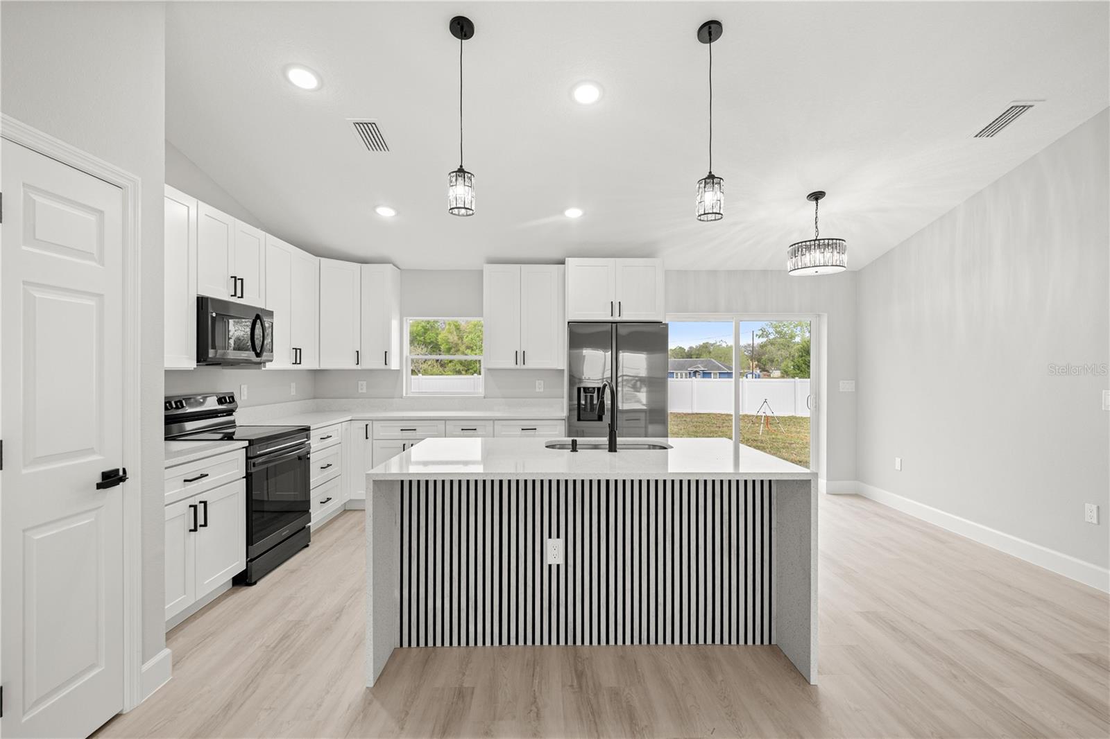 SILVER SPRINGS SHORES UNIT 24 - Residential